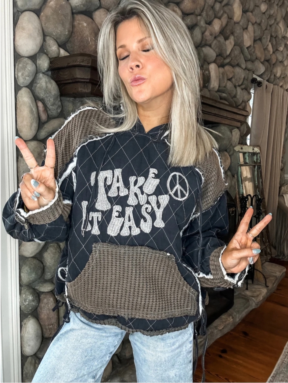 POL Vintage Washing Peace "Take It Easy" Quilted Woven Hoodie Small